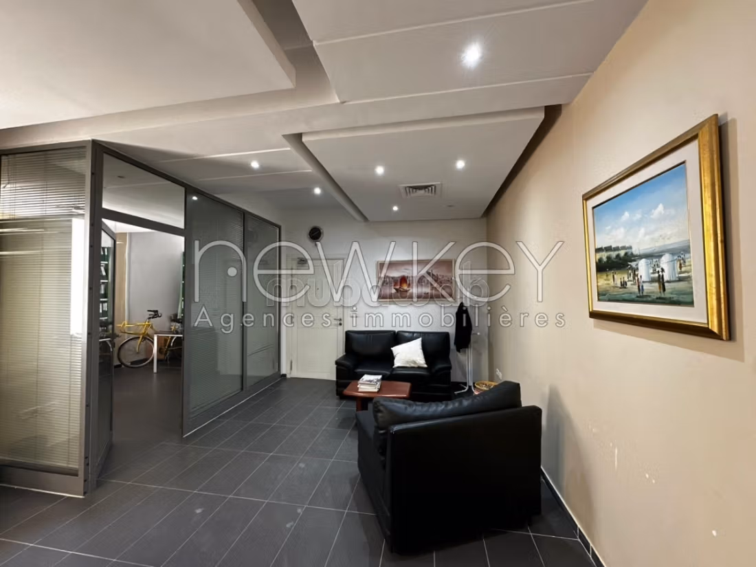 Open space offices arranged 102 m² for sale