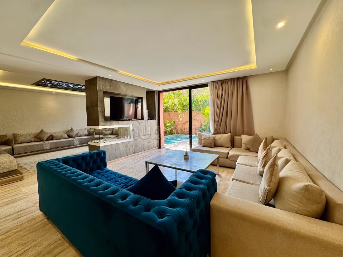 Targa: Moderne villa 200 m²