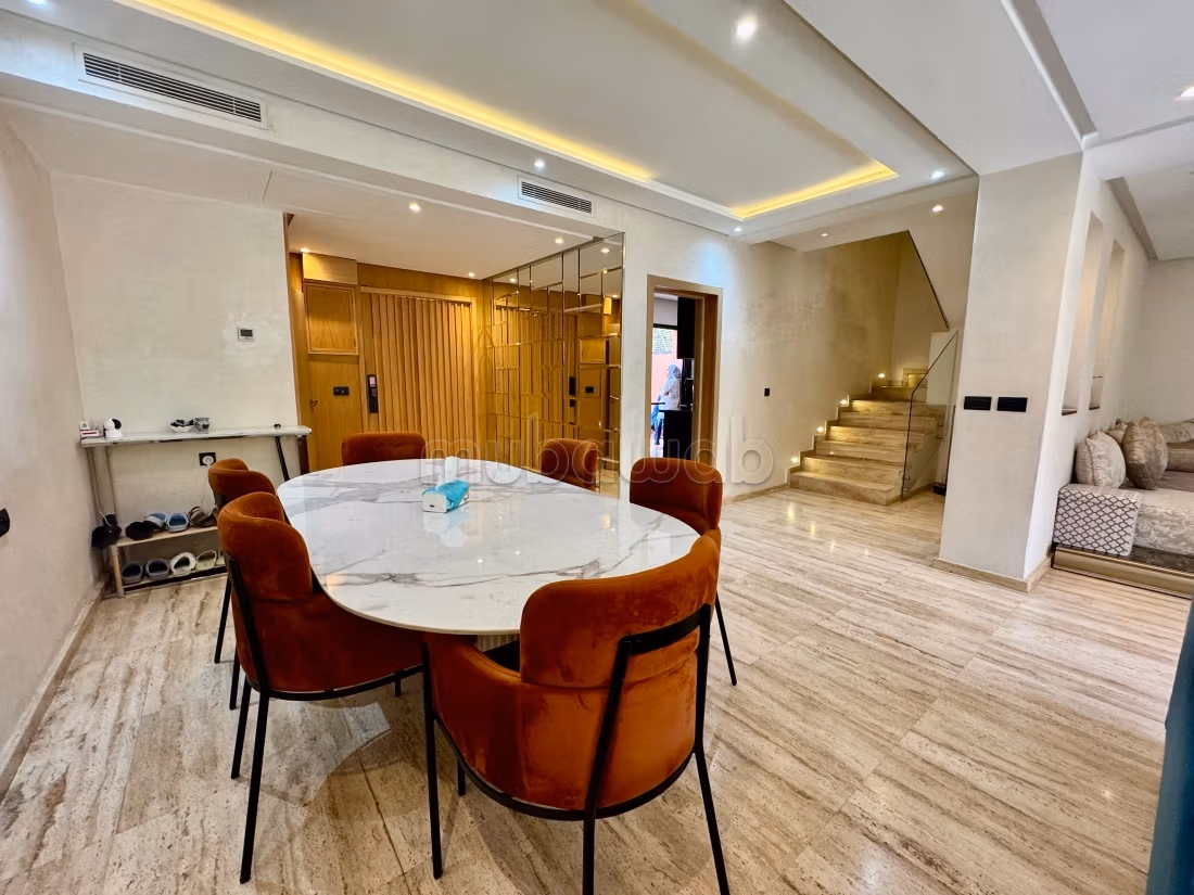 Targa: Moderne villa 200 m²