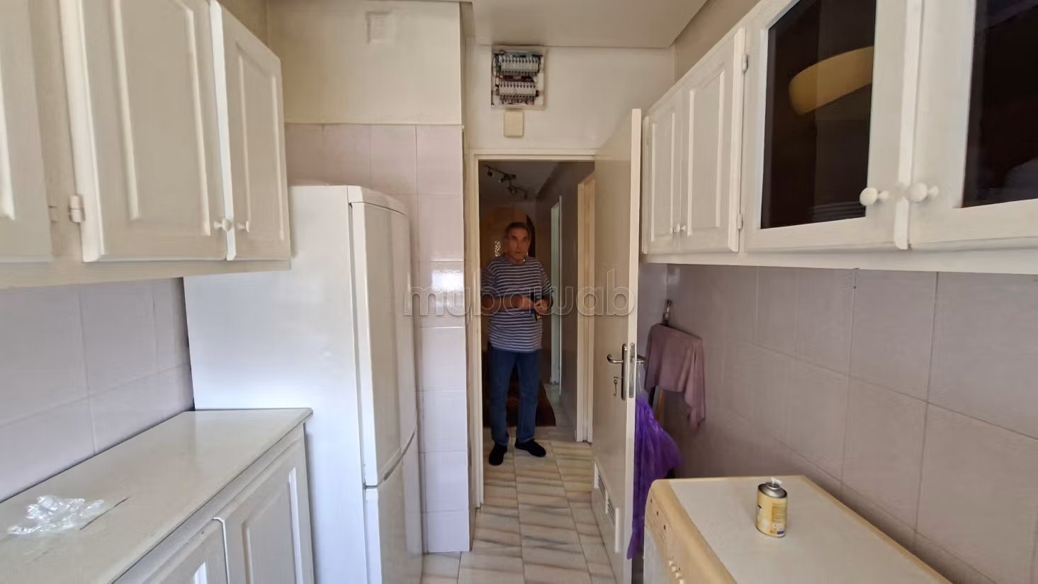 Apt 95 m² plein sud 
2 chambres proche port — 6