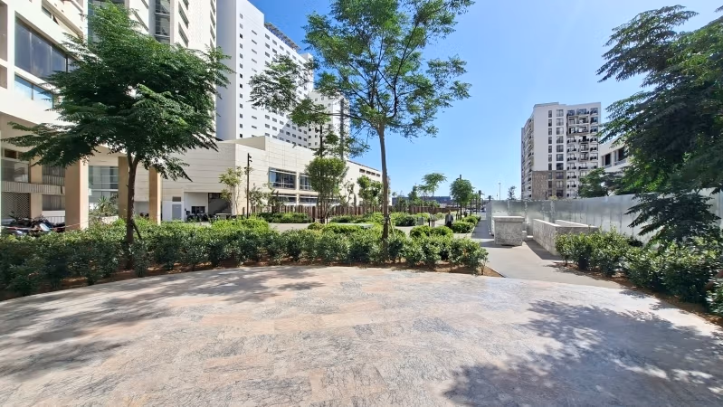 Apt 95 m² plein sud 
2 chambres proche port