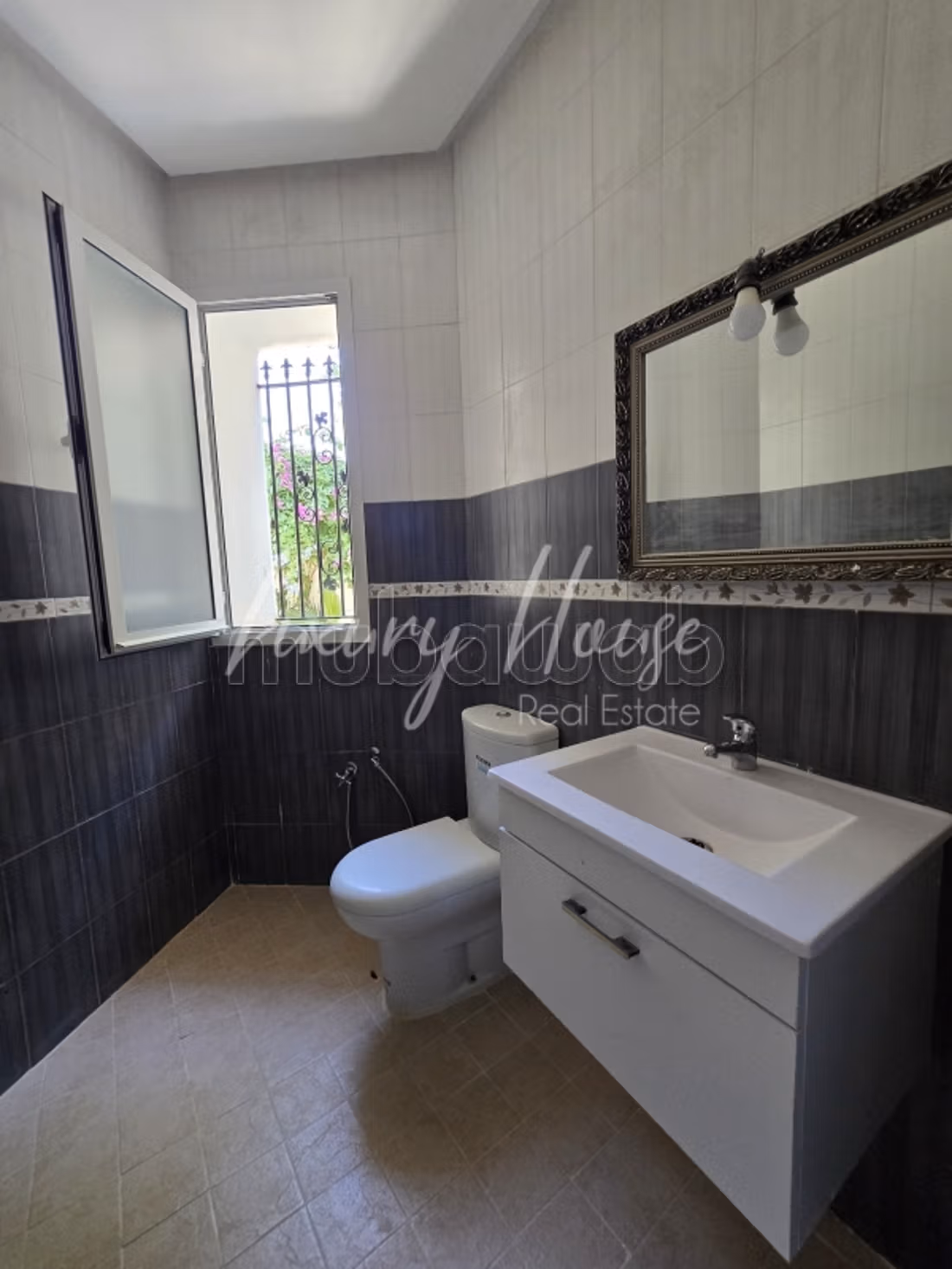 Una villa S3 indipendente in stile duplex a La Sou