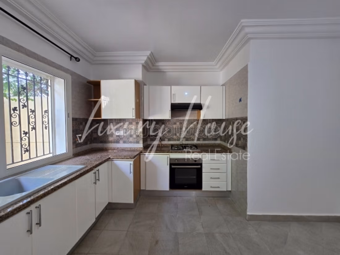 Una villa S3 indipendente in stile duplex a La Sou
