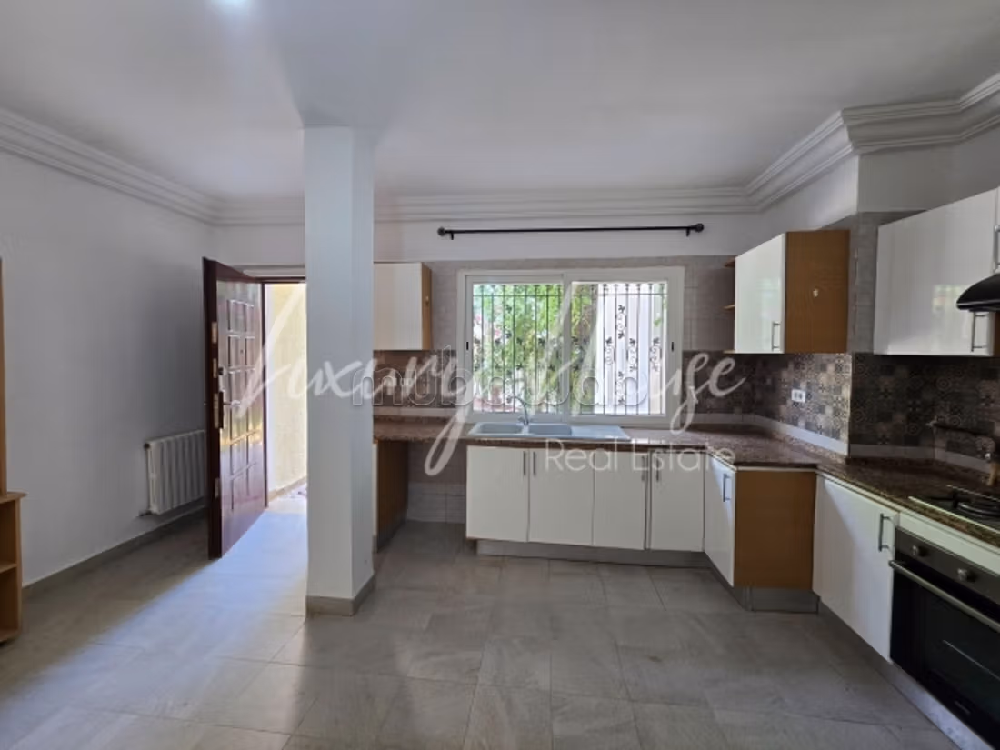 Una villa S3 indipendente in stile duplex a La Sou