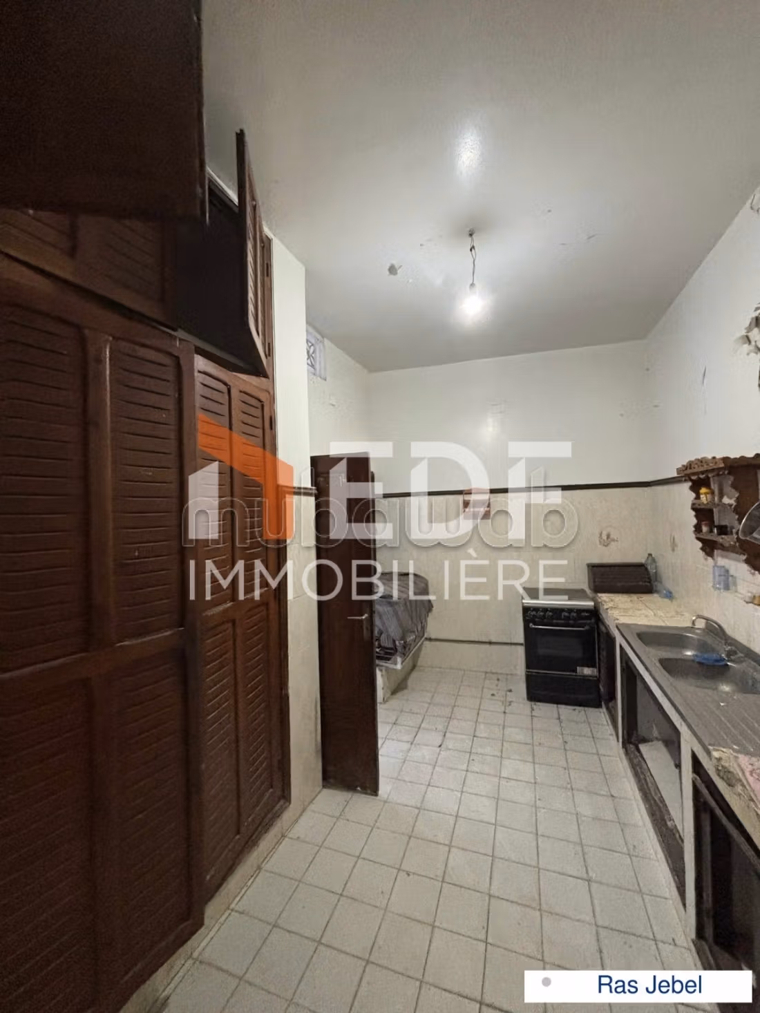A Vende Maison style Arabesque à Ras Jebel