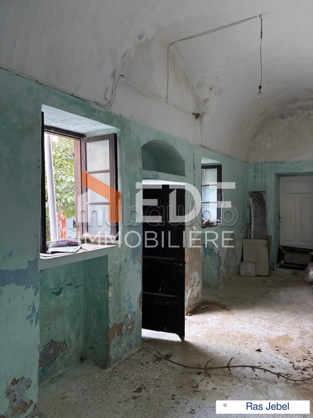 A Vende Maison style Arabesque à Ras Jebel