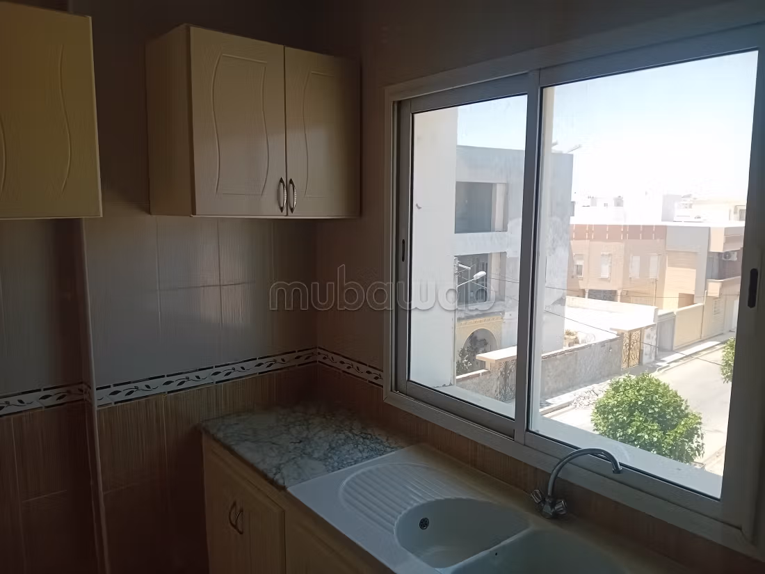 Appartamenti in vendita. Grande superficie di 76 m². Grande balcone