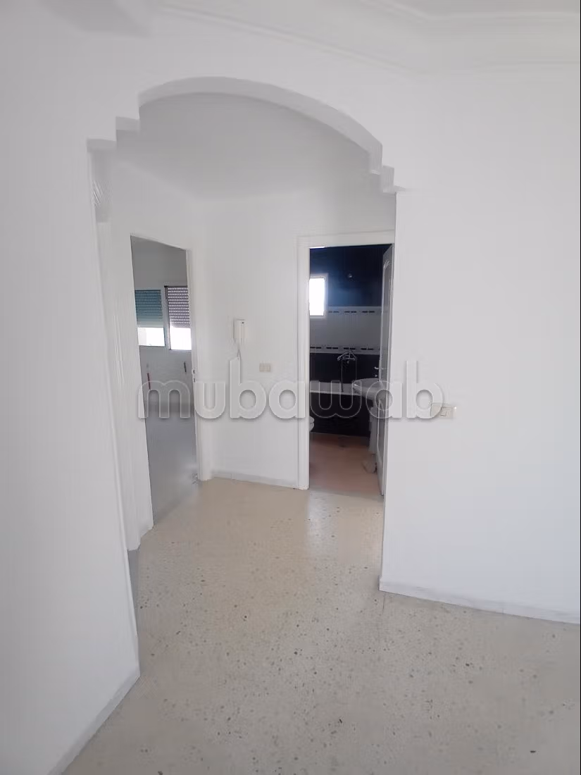 Appartamenti in vendita. Grande superficie di 76 m². Grande balcone