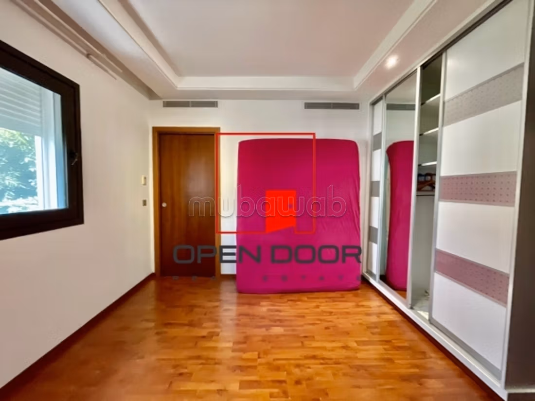 In affitto – Magnifica villa moderna S5 con piscina