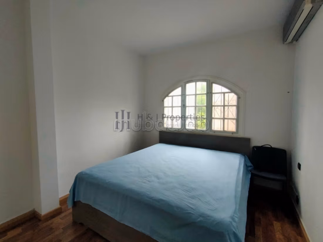 350m² empty villa - 3 bedrooms - pool