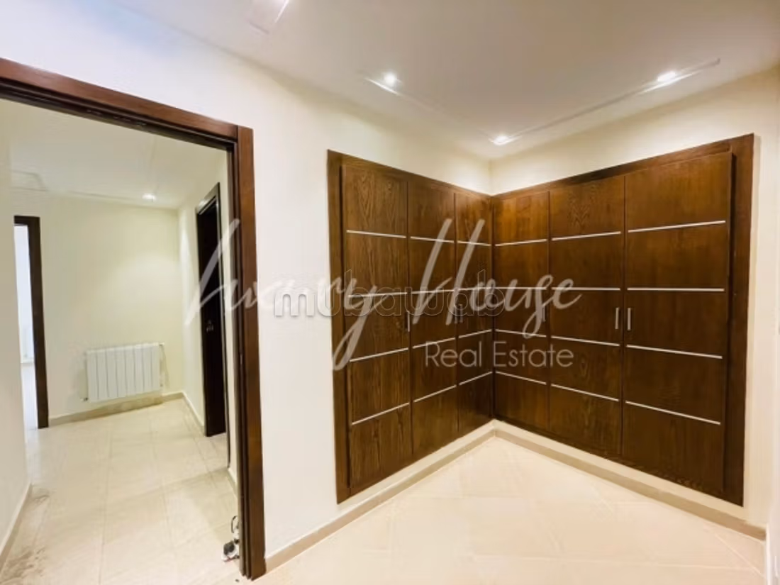 Splendide Appartement S4 aux Jardins de Carthage