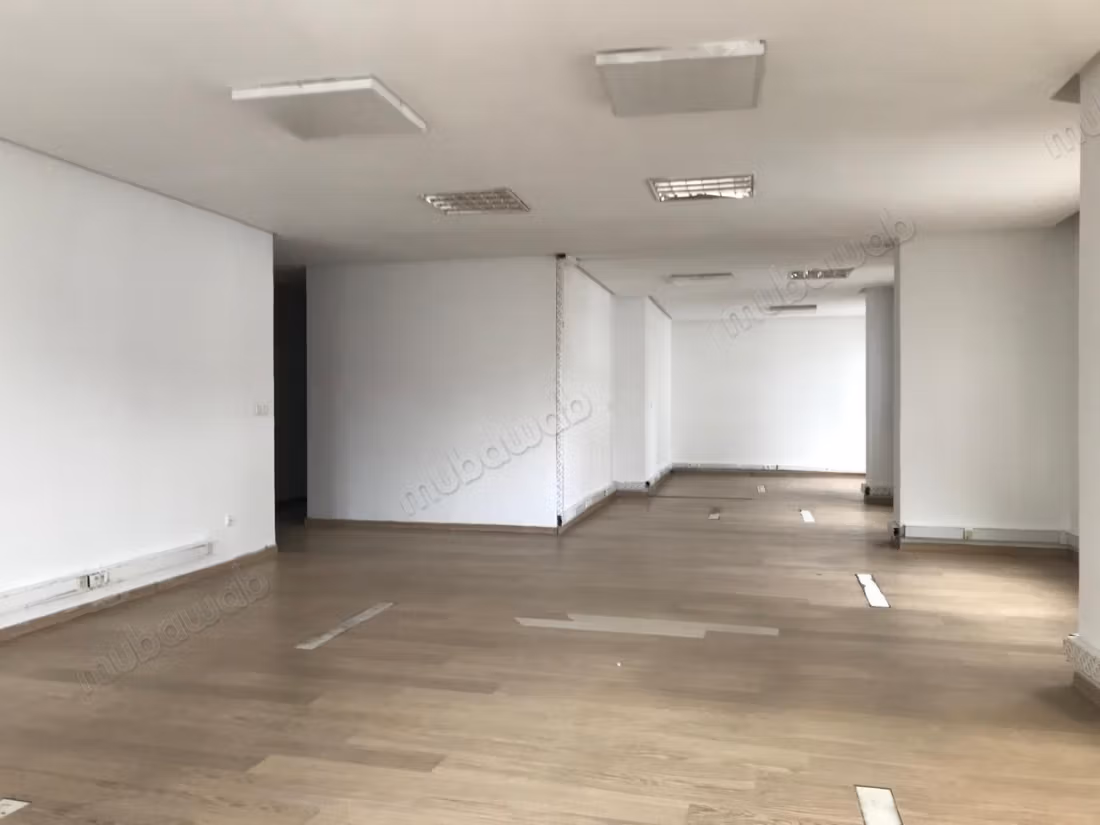 Plateau bureau en face twin center