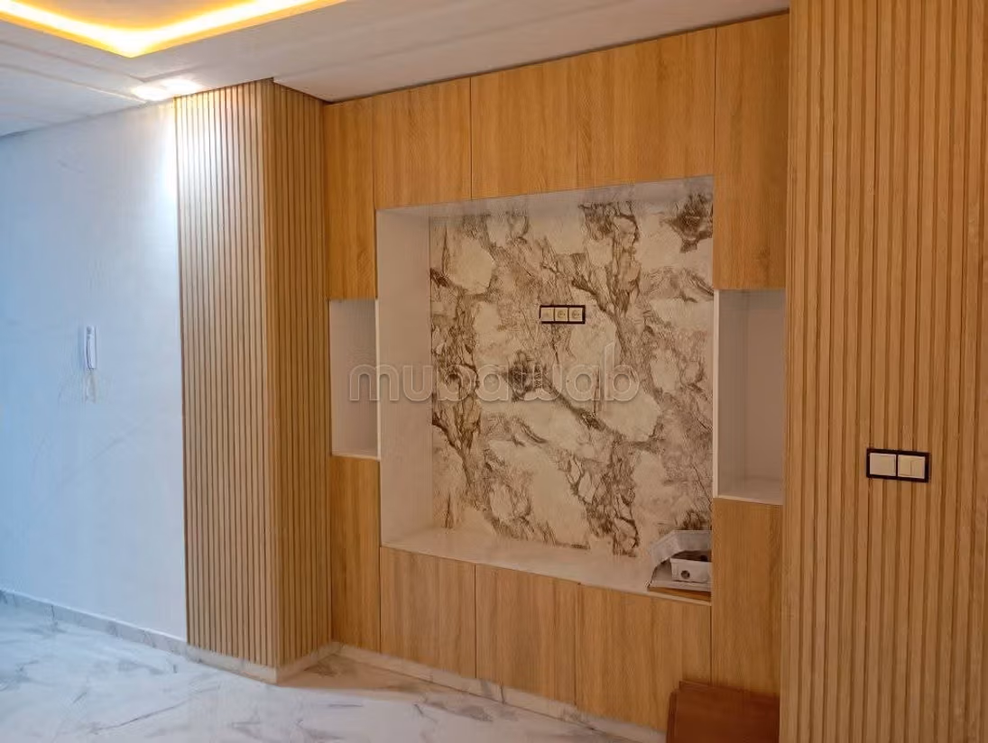 Vend appartement à Hamria.
Surface totale 115 m².
Ascenseur — 4