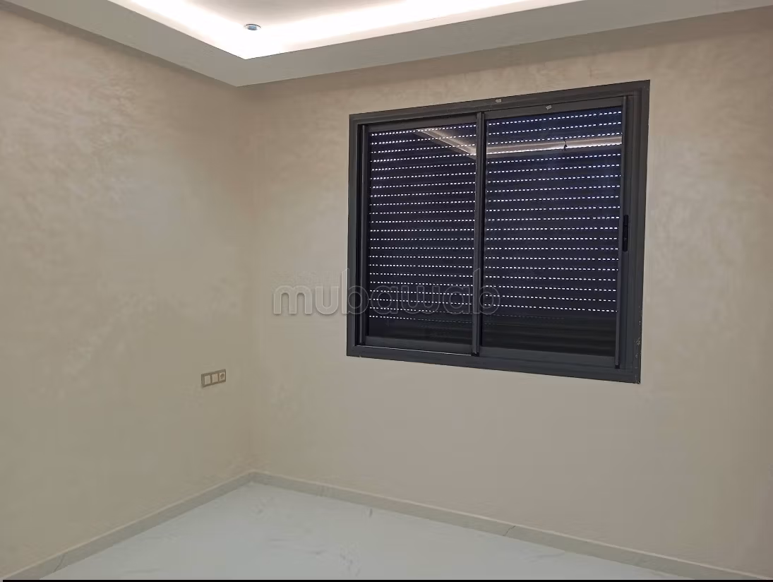 Apartamento en venta en Hamria. Superficie de 203 m². Puerta blindada, seguridad