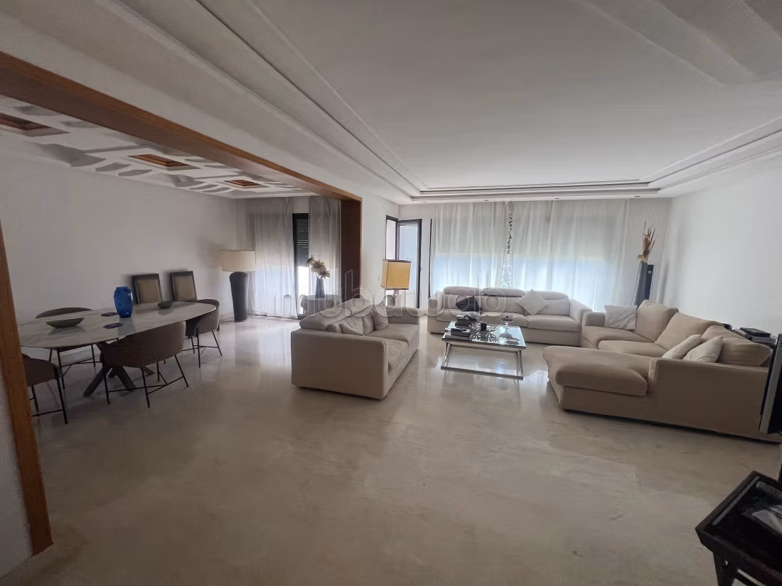 Location d'un appartement à Gauthier. 4 belles chambres. Meublé — 3