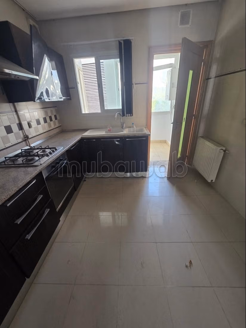 S3 apartment for rent in Lake 2 empty