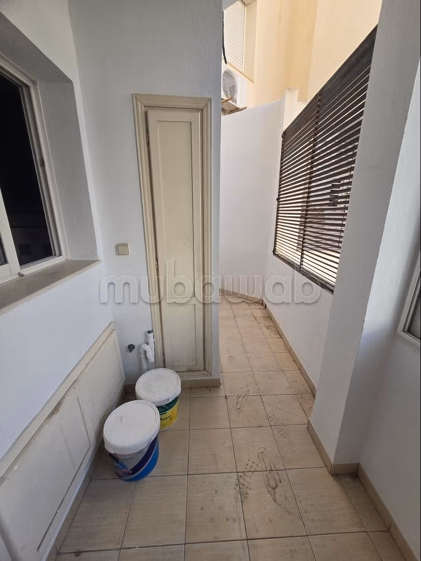 S3 apartment for rent in Lake 2 empty