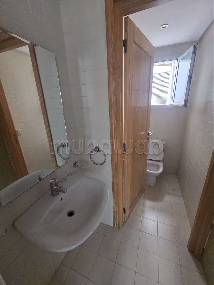 S3 apartment for rent in Lake 2 empty