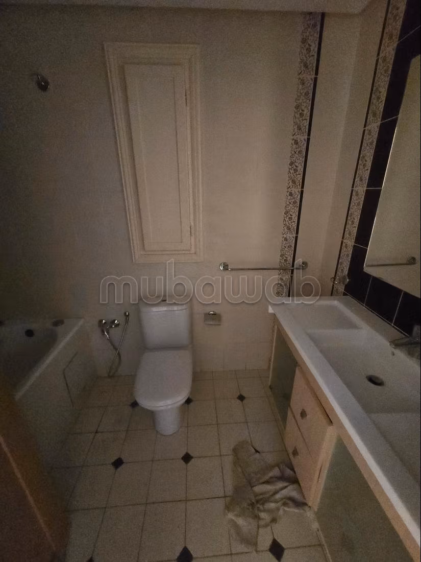 S3 apartment for rent in Lake 2 empty