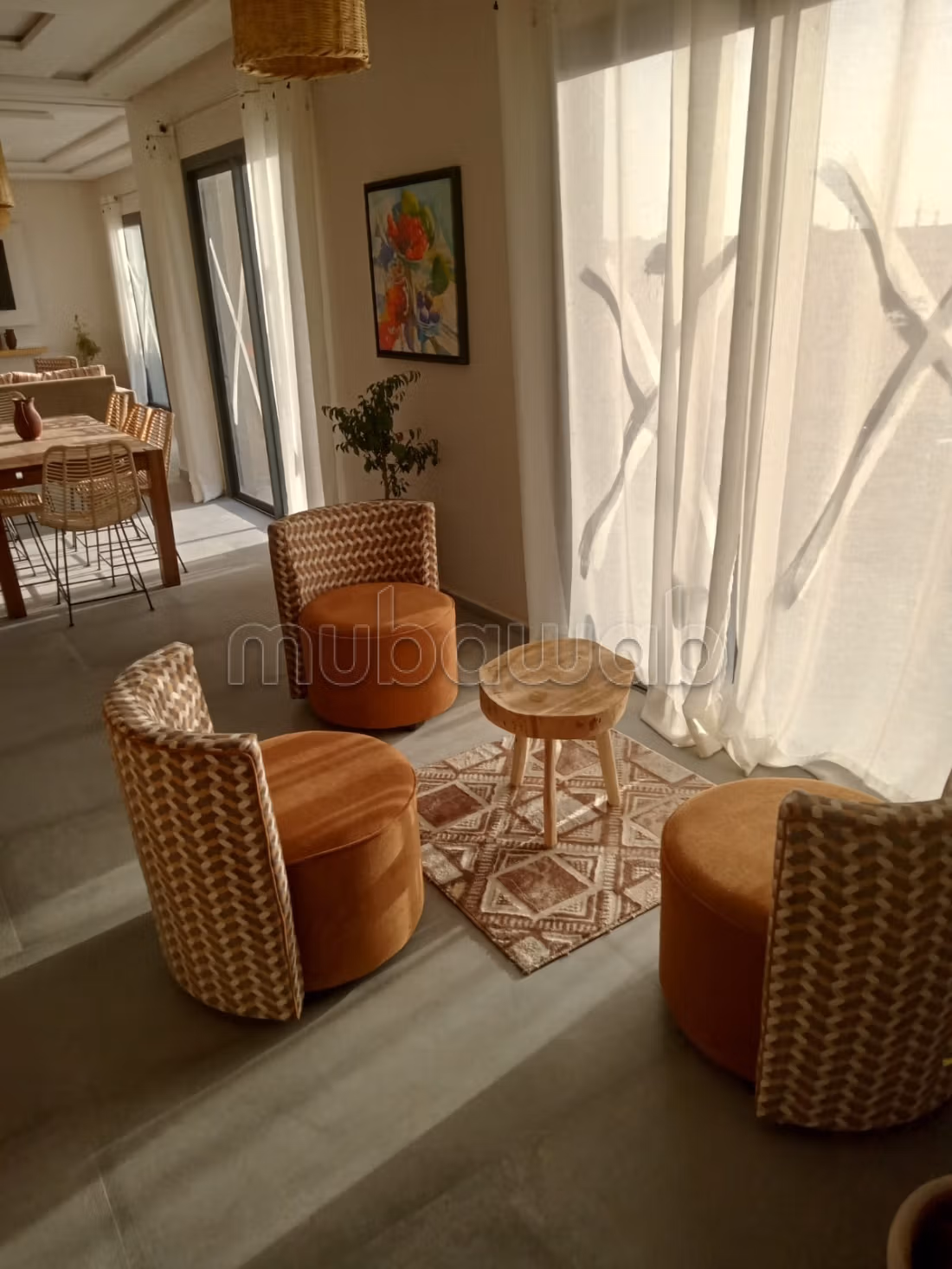 Luxe villa te koop in Douar Laarab. Oppervlakte van 1000 m². Gemeubileerd