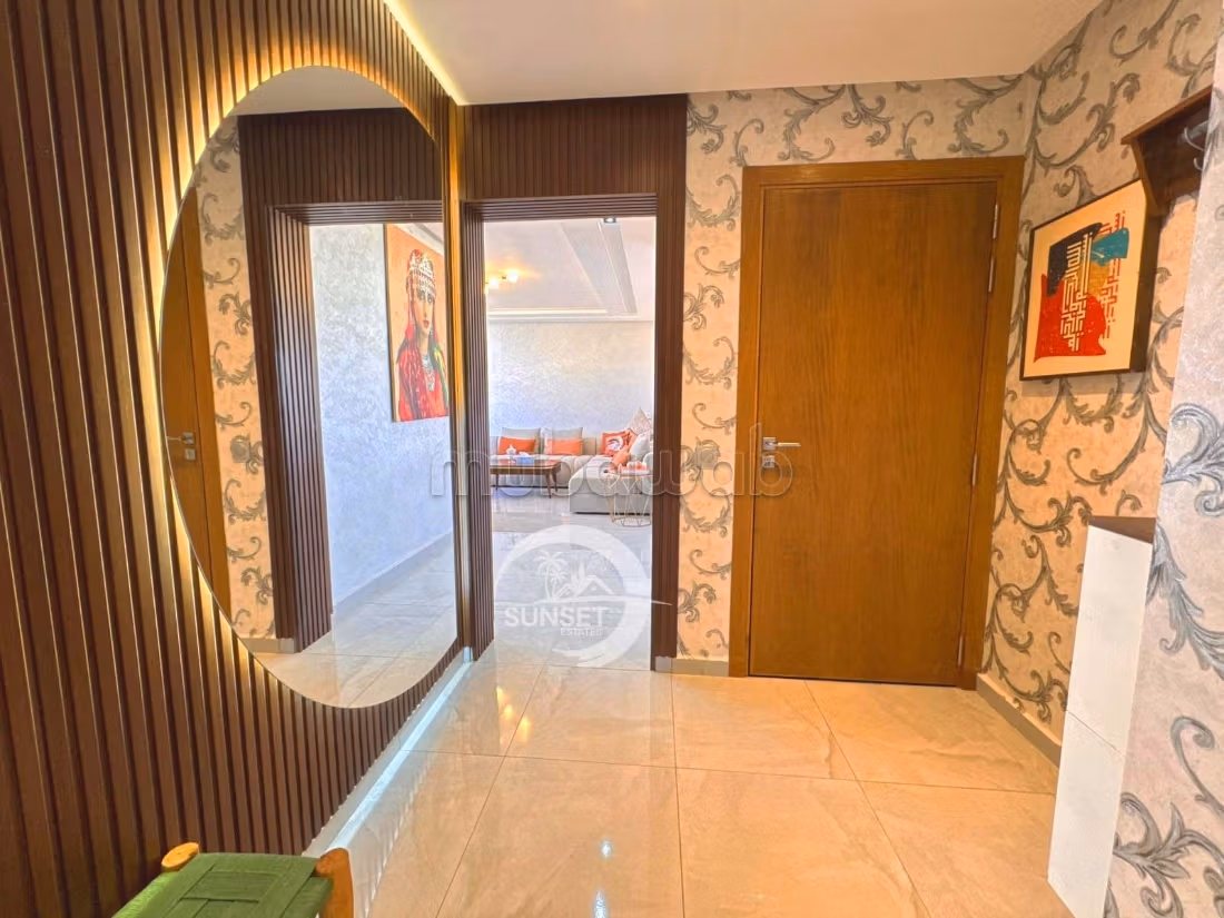 Appartement Luxe 3 Chambres à Vendre — 4