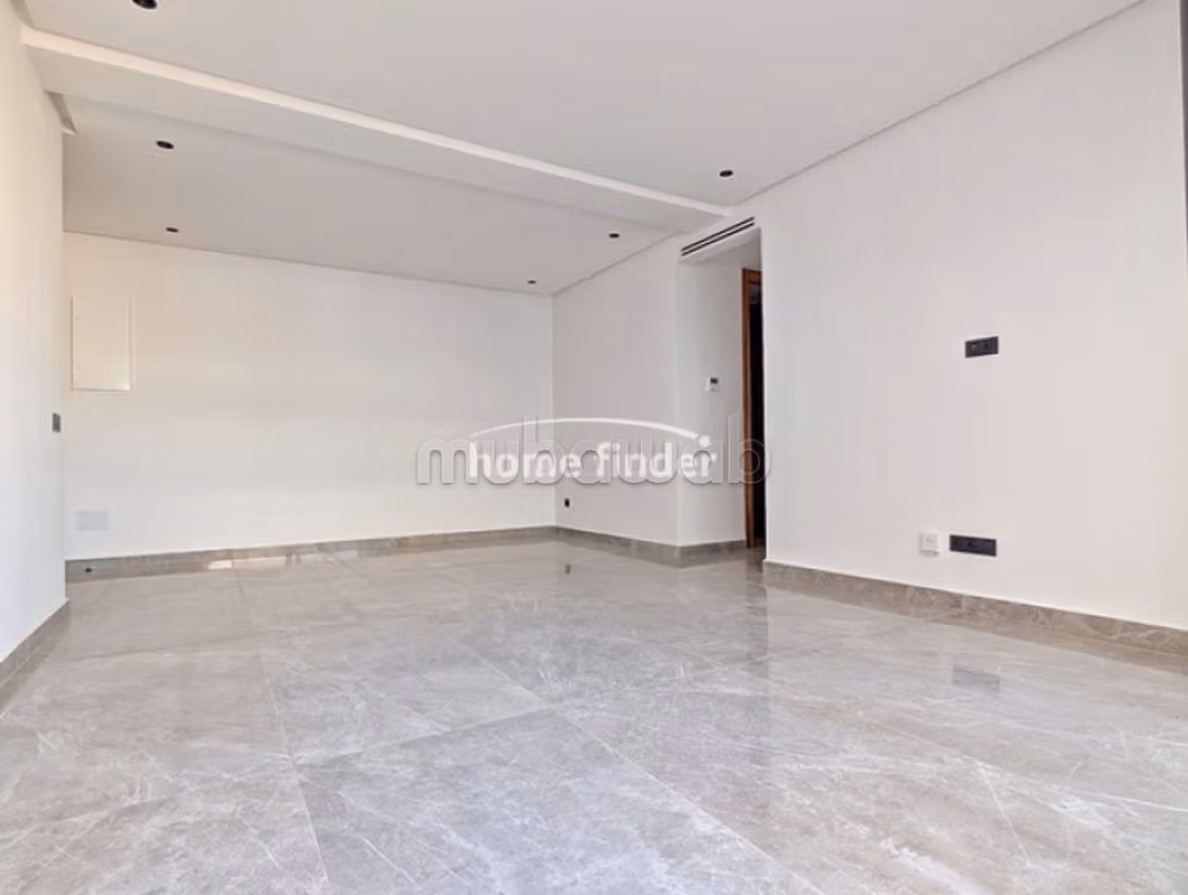 Appartement neuf à louer sur CFC
131 m² — 2