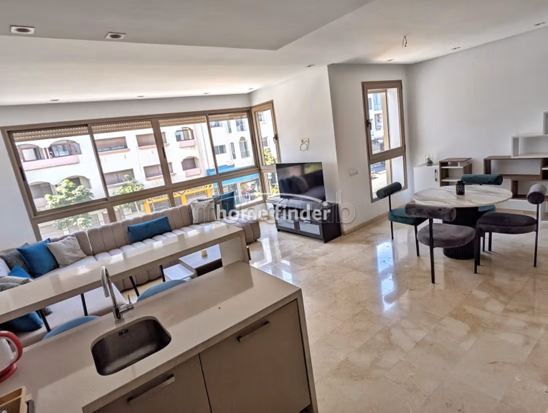 Studio meublé à louer sur Bourgogne Ouest
55 m² — 2