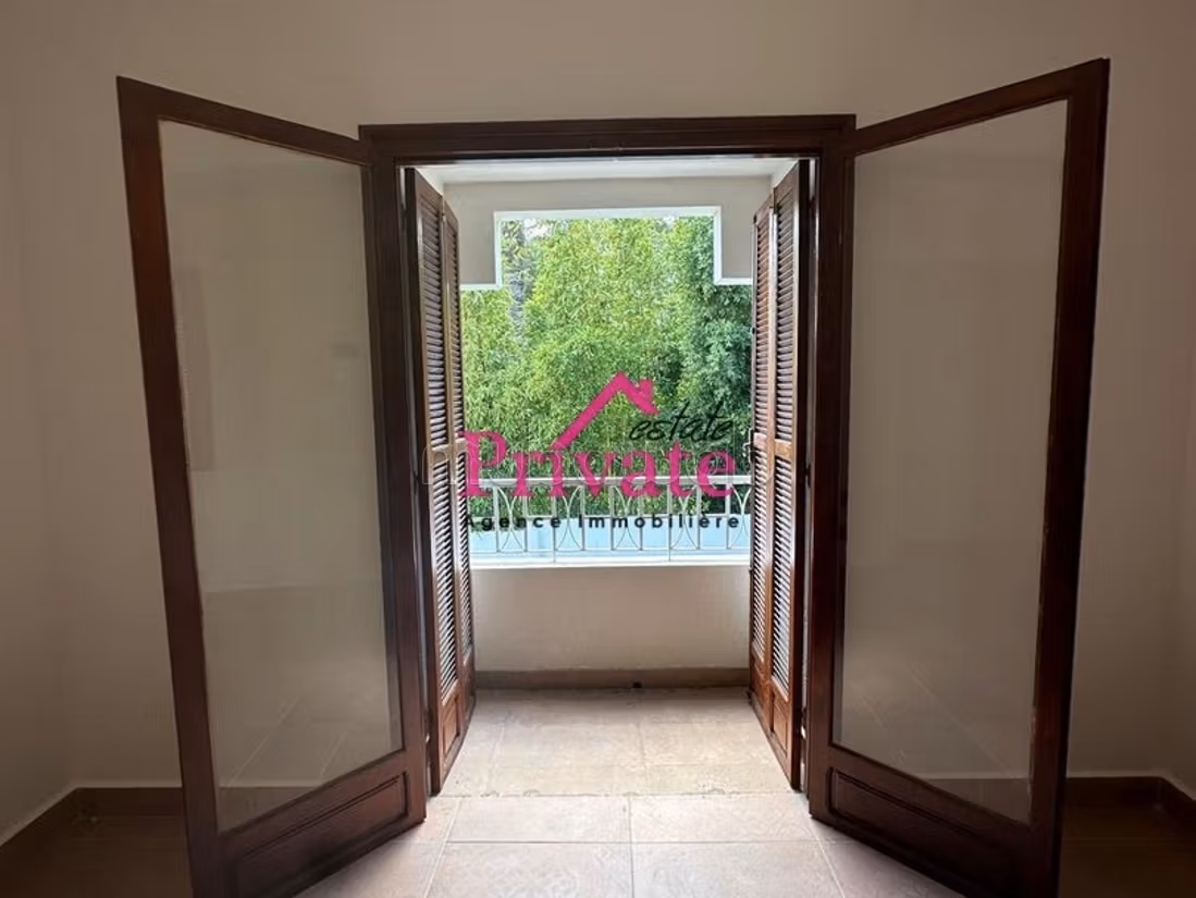 Vente VILLA 345 m² JBEL KBIR Tanger Ref: VZ421