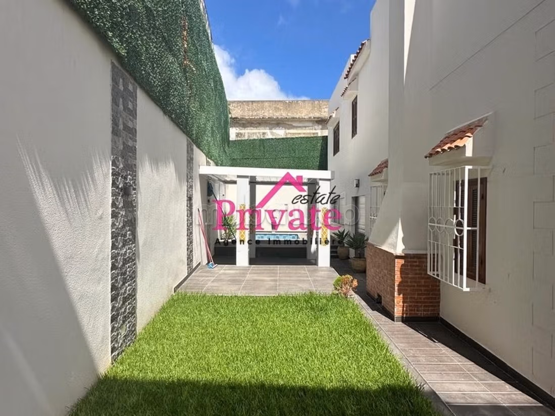 Vente VILLA 345 m² JBEL KBIR Tanger Ref: VZ421