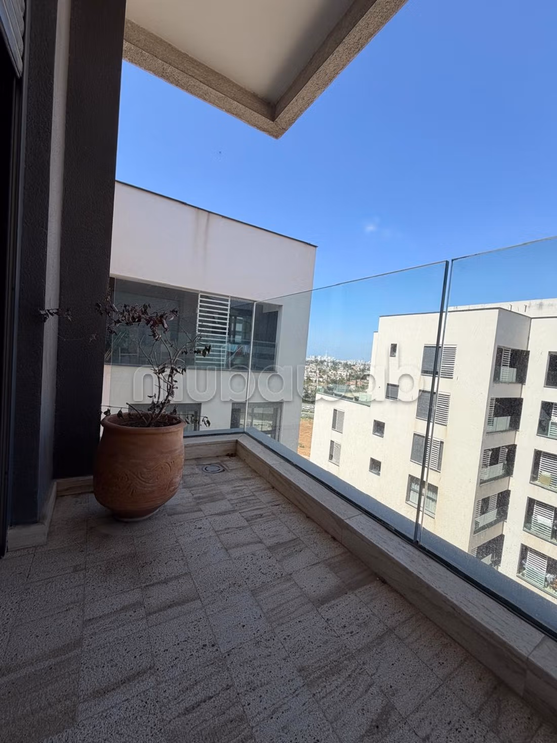 Superb 2-bedroom unfurnished apartment for rent – Casablanca Finance City CFC