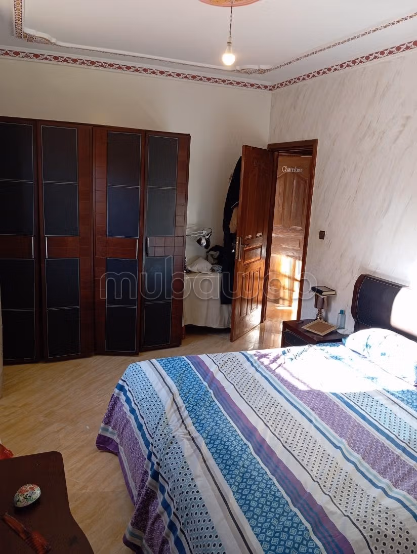 Mooie appartement te huur in de Zaitoun buurt. Totale oppervlakte van 85 m². Authentieke woonkamer, satellietschotel.