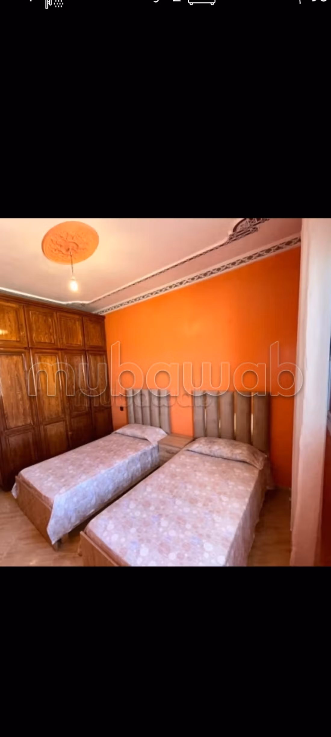 Bell'appartamento in affitto nel quartiere Zaitoun. Superficie totale di 85 m². Salotto tradizionale e sistema satellitare