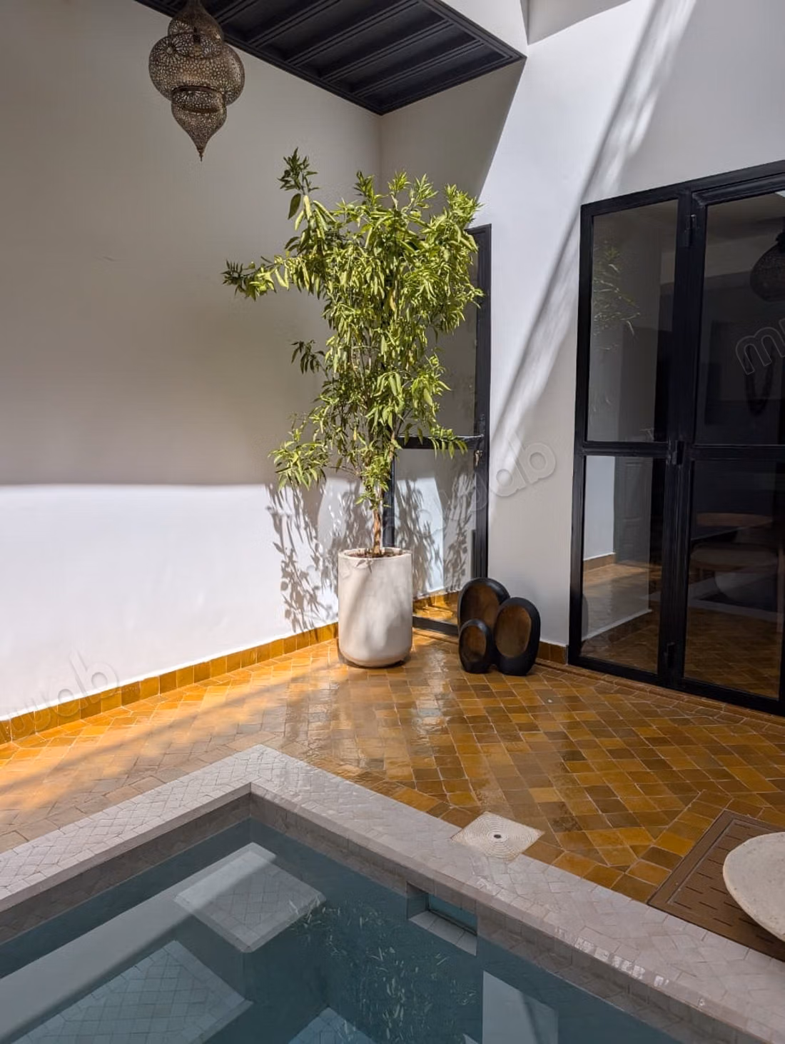 De Kunst van Leven in het Hart van Riad Laarousse