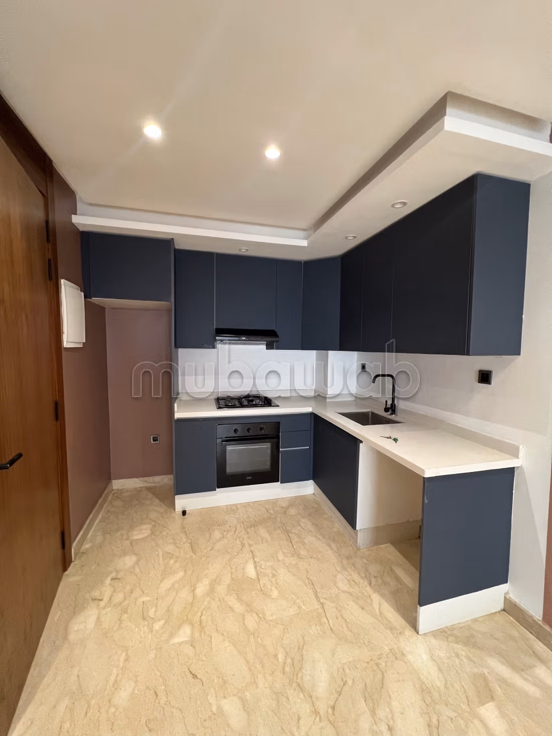 À louer – Appartement salon une chambr au quartier Palmier — 4