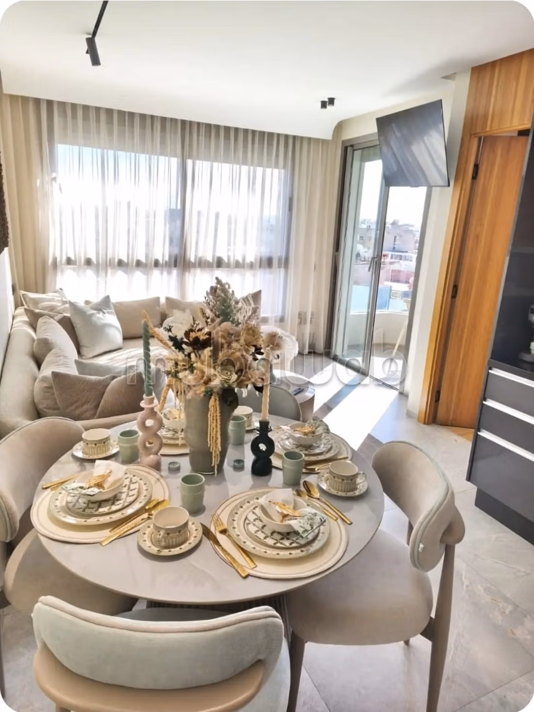 Luxurious studio for rent with panoramic view CFC