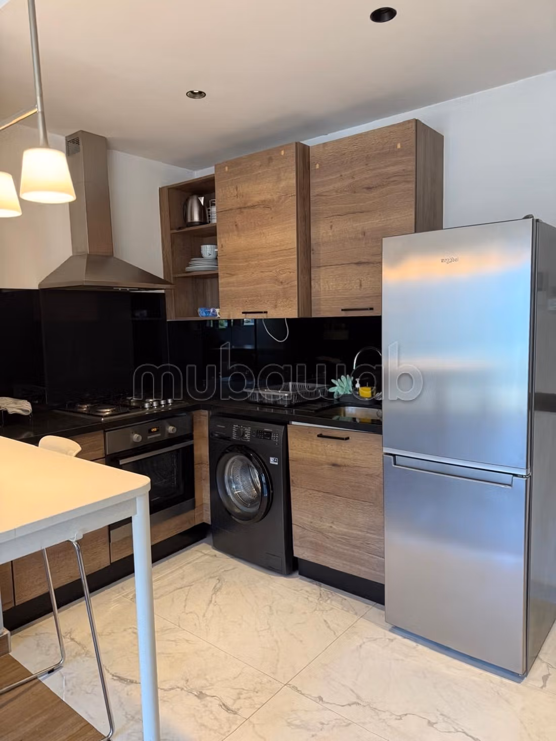 À louer – Studio meublé au quartier Oasis — 6