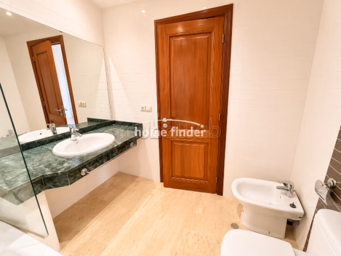 Appartement 140 m² f Bourgogne Ouest — 7