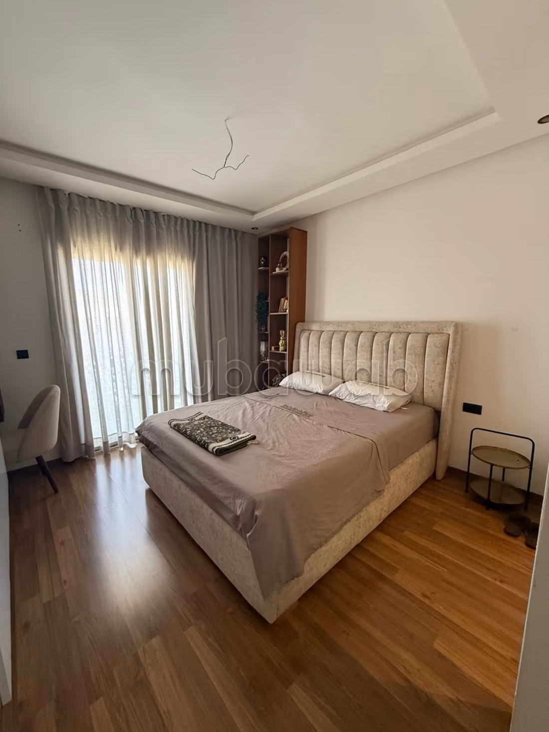 Location d’un superbe appartement meublé sur el menzeh 
route de zaer