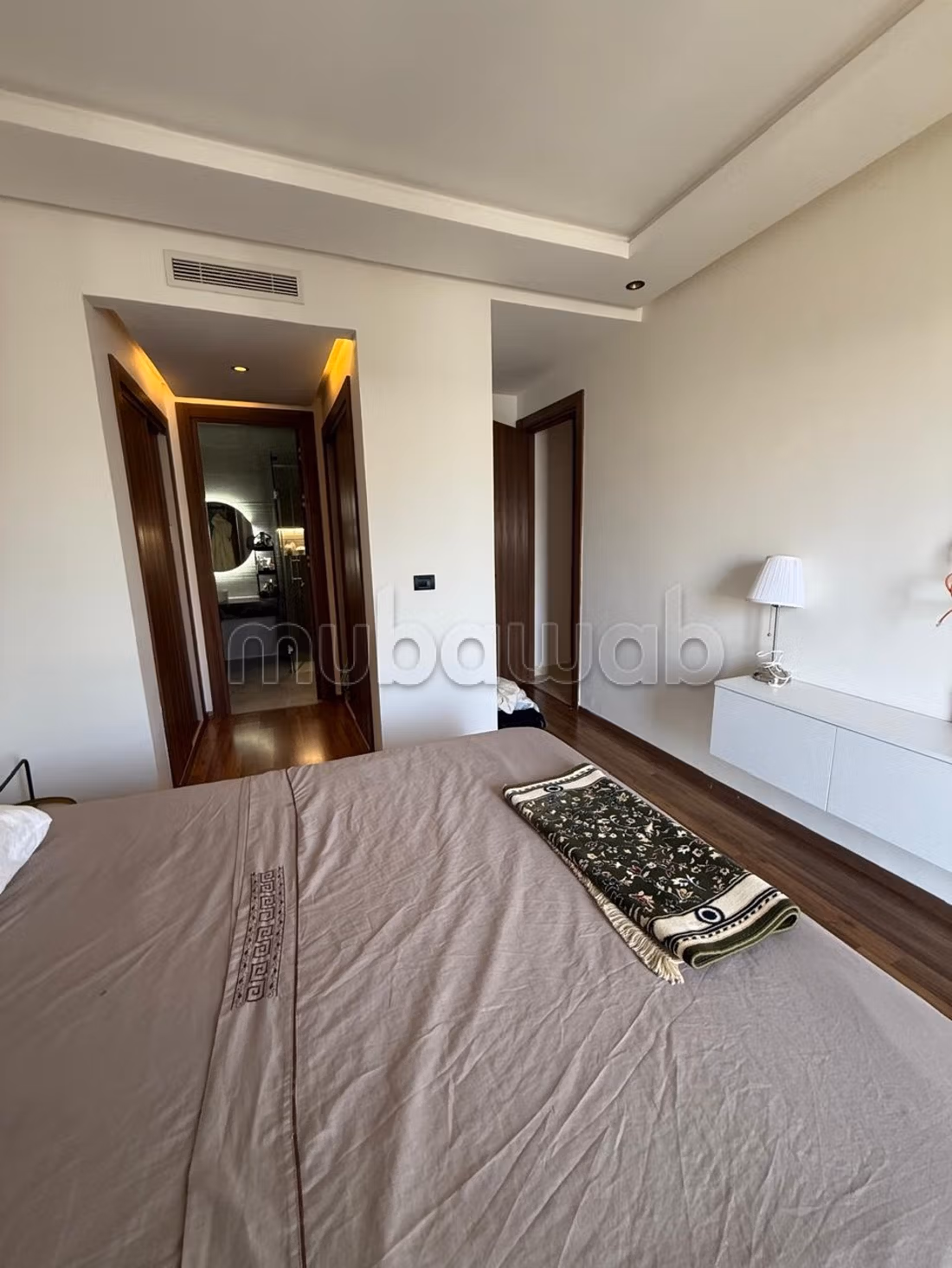 Location d’un superbe appartement meublé sur el menzeh 
route de zaer