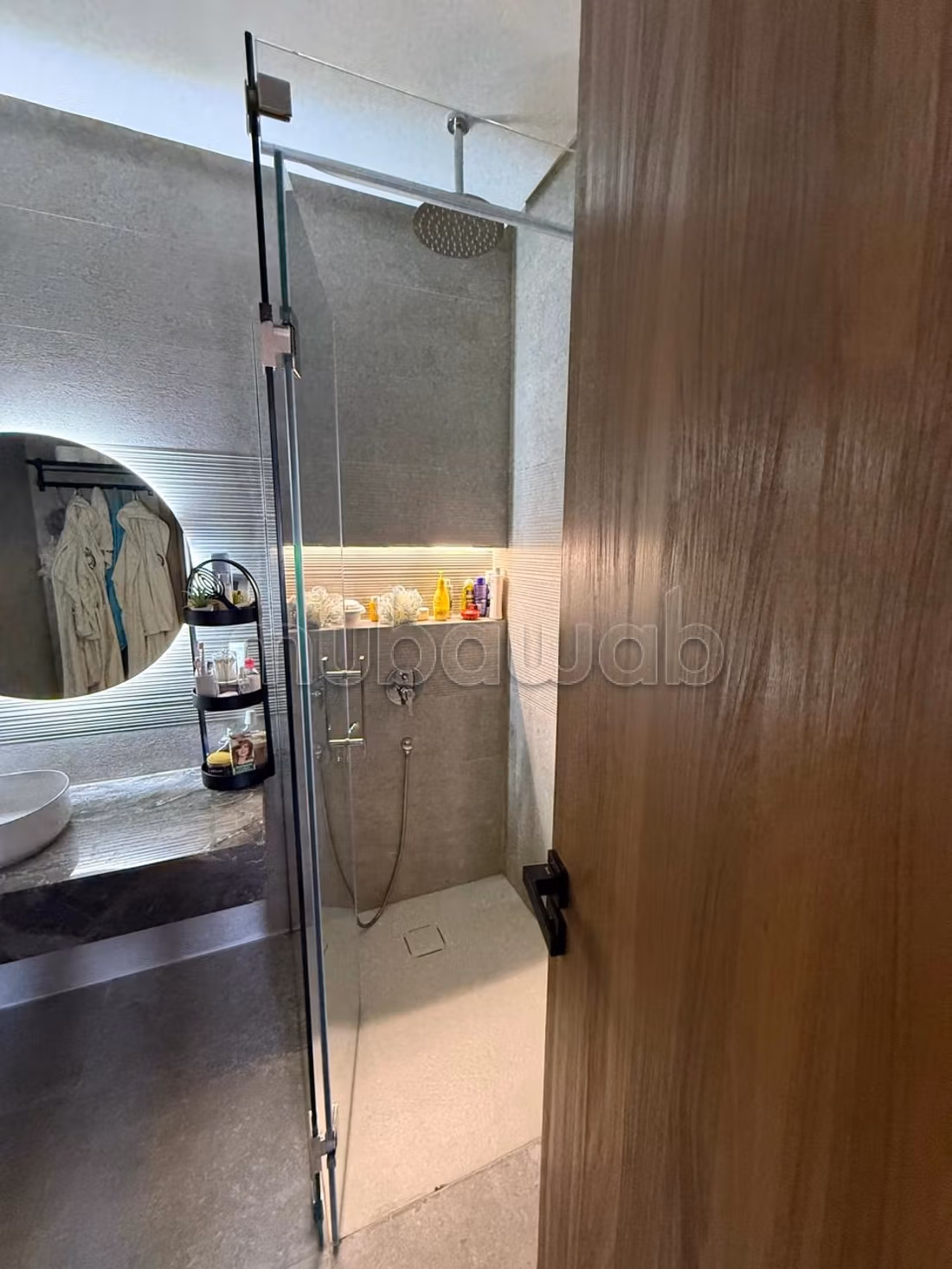 Location d’un superbe appartement meublé sur el menzeh 
route de zaer