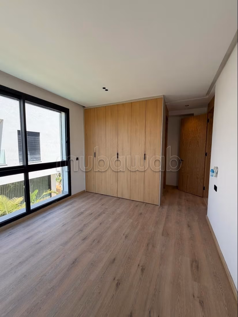 Location new villa on Laymoune, close to CFC, never lived in 4 bedrooms