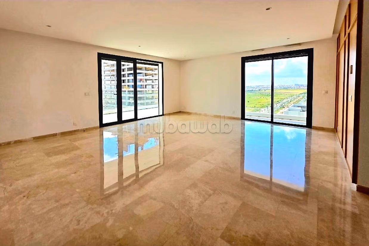 Bel appartement avec terrasse sur CFC — 3