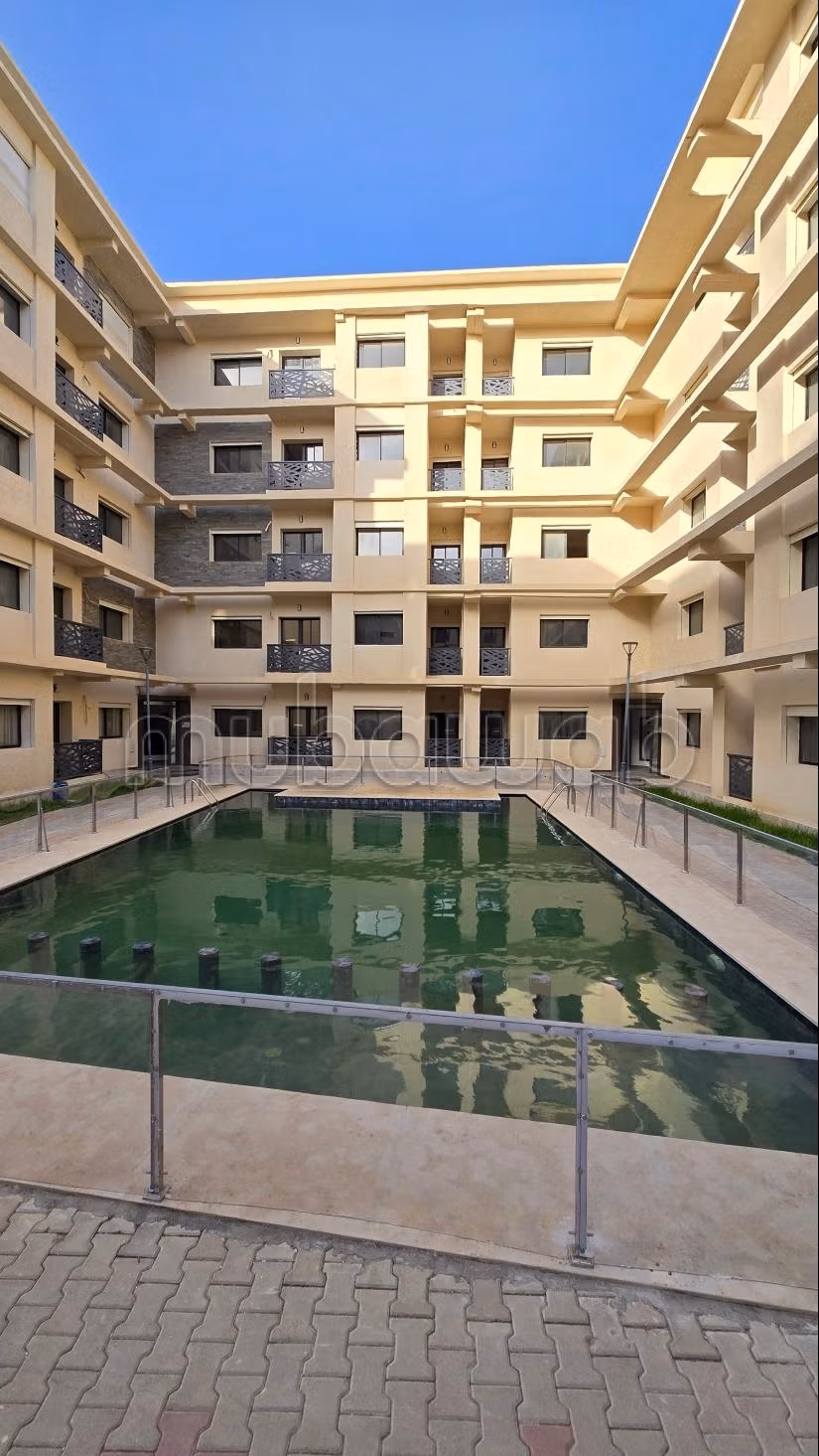 Appartement à vendre à Medina. Surface de 76 m². Belle terrasse et jardin