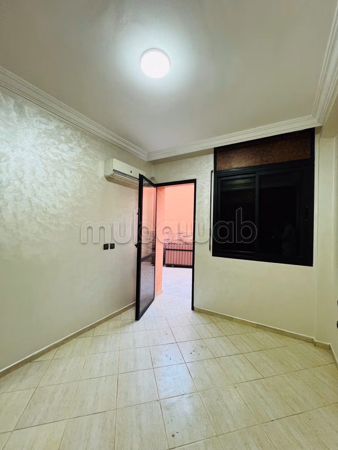 Appartement en location à Guéliz. Surface de 150 m². Double vitrage et chauffage central