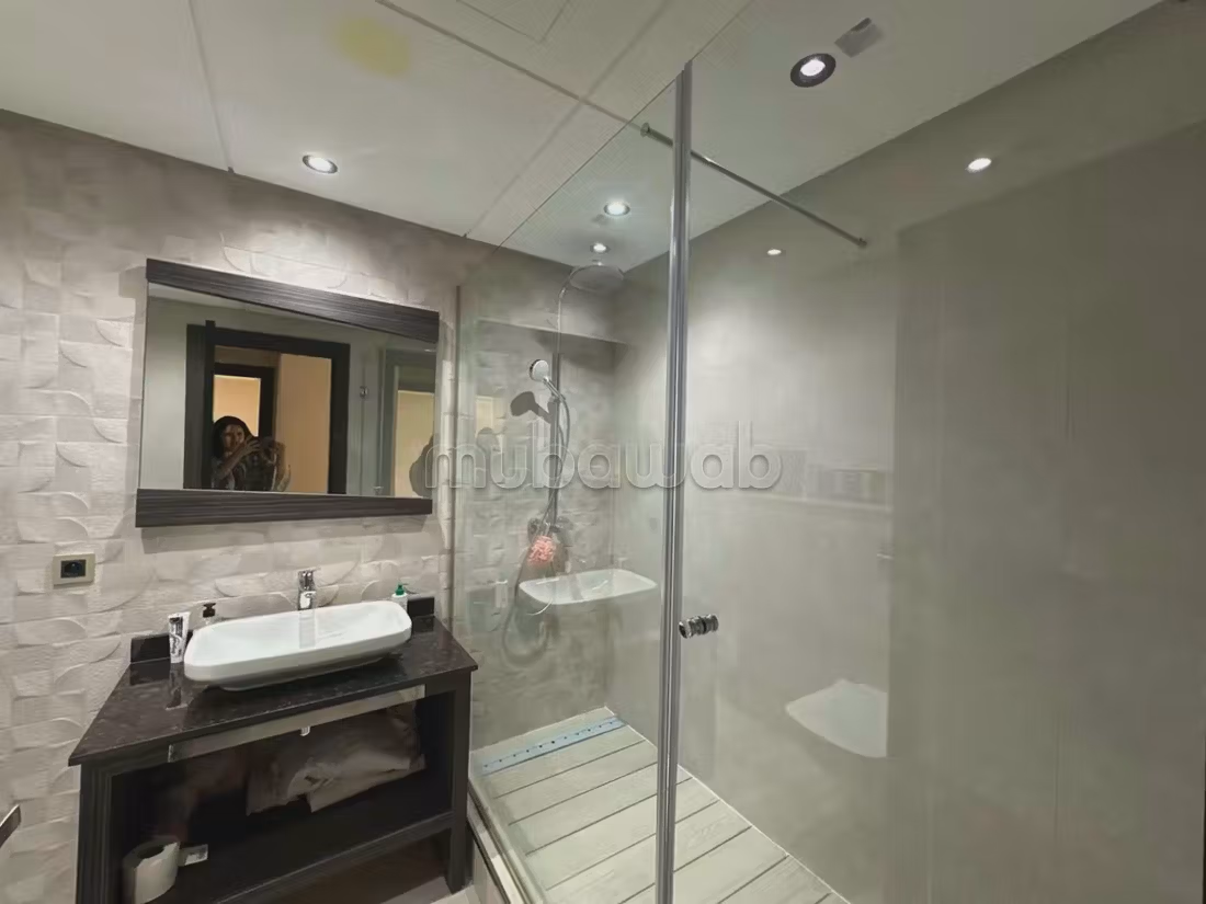 Louer un appartement à Racine. 3 chambres. Entièrement meublé — 3