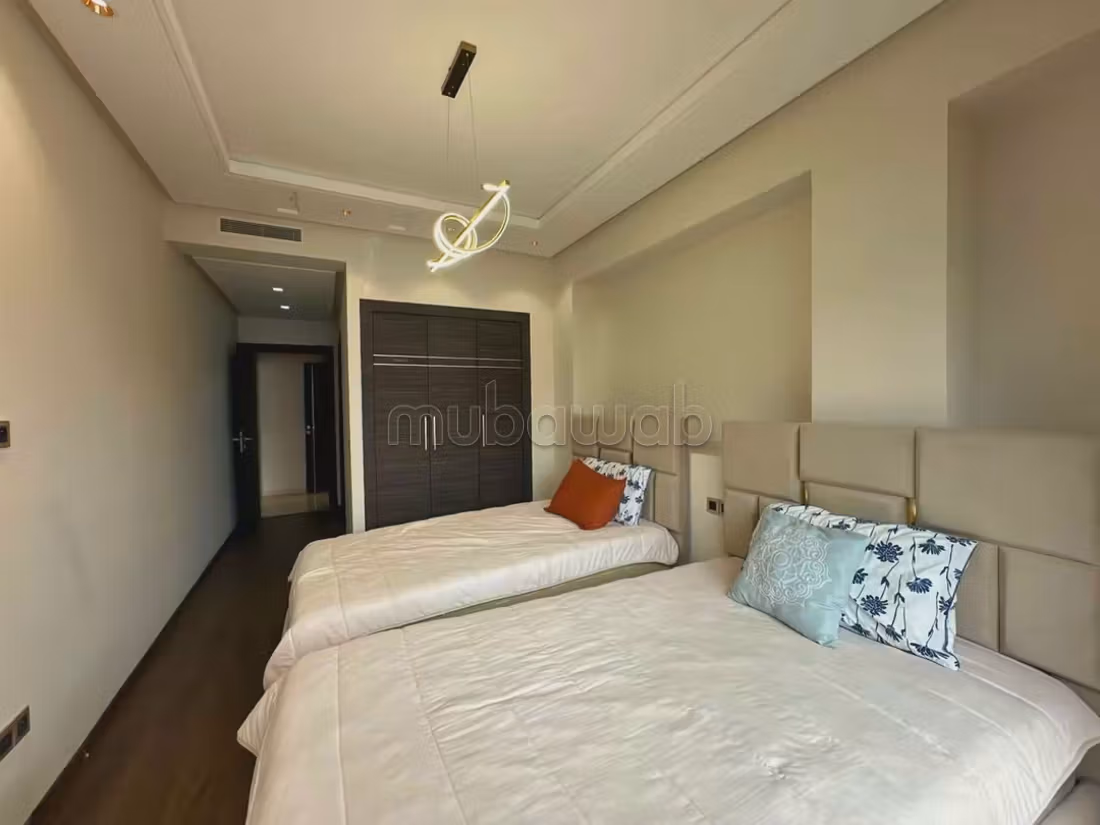 Louer un appartement à Racine. 3 chambres. Entièrement meublé — 5