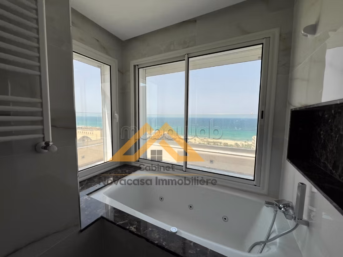 IN AFFITTO, Duplex di Prestigio con vista mare a Sousse