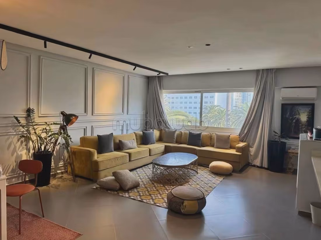Appartment te huur in de haven van Casablanca. Oppervlakte 120 m². Gemeubileerd