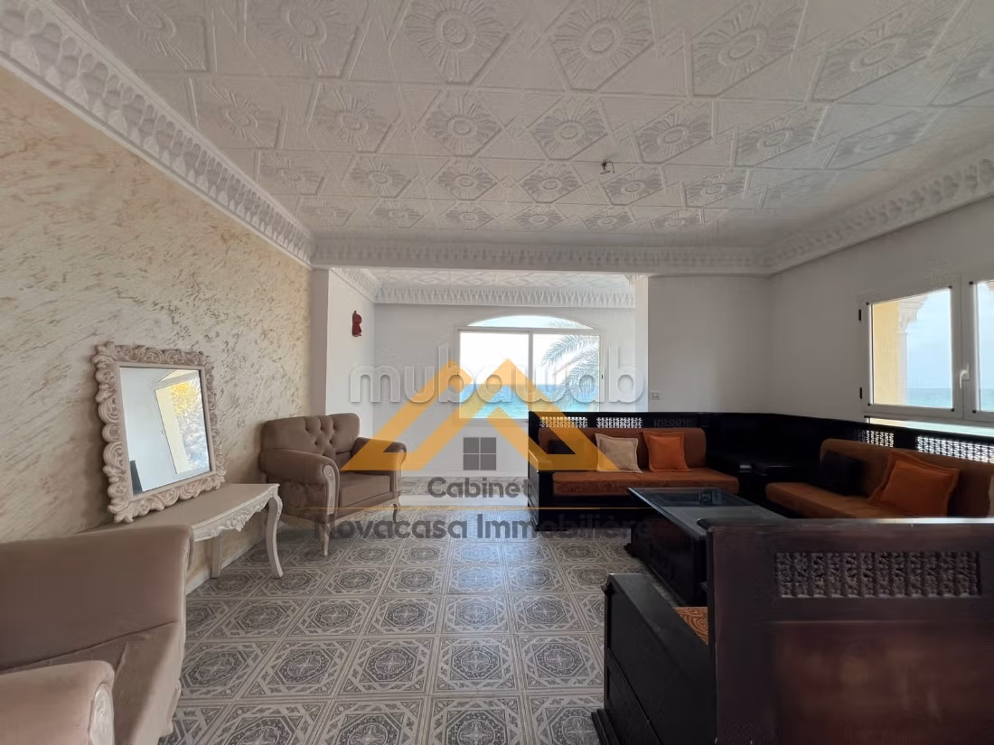 SUMMER LOCATION - Villa with waterfront in Sousse