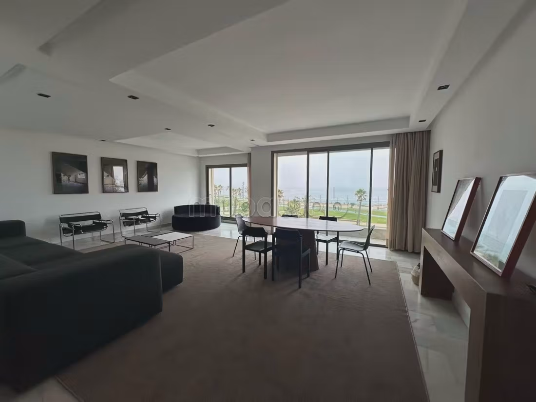 Luxe appartement 25000 dhs Boulevard de la Corniche uitzicht op zee